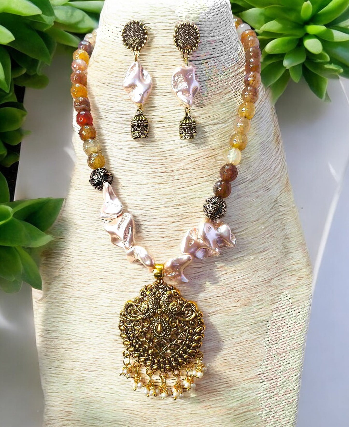 Carnelian Gemstone pendent Necklace set