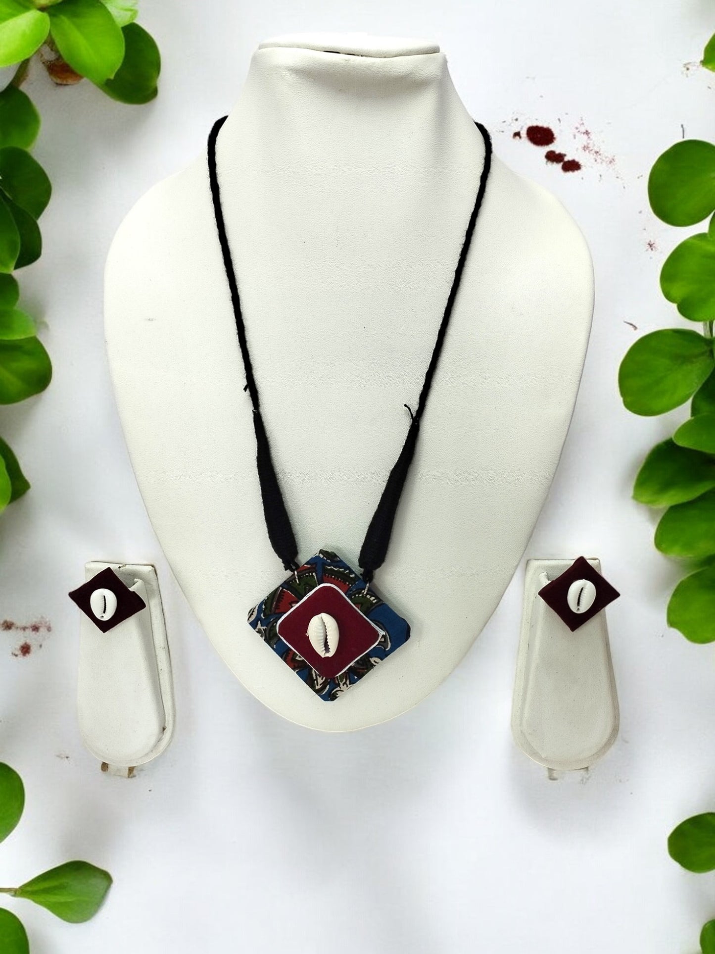 Brown and Green fabric necklace set