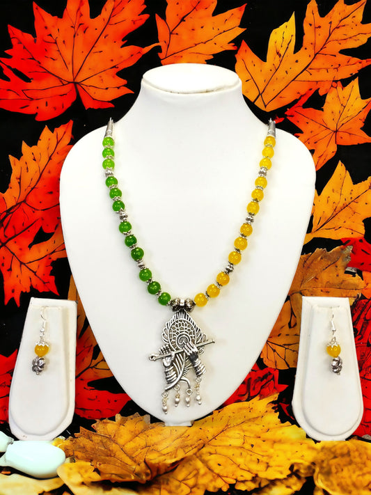 Green and Yellow Silver  short necklace