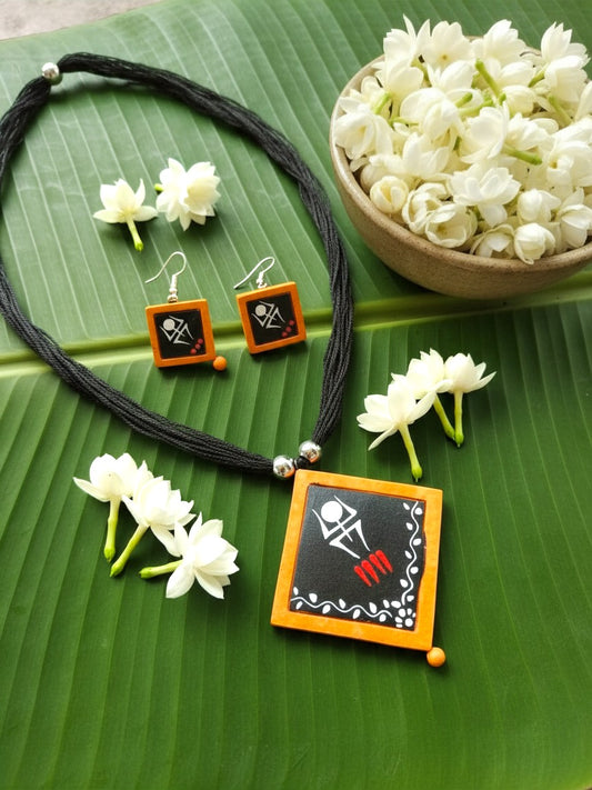 Hand-Painted Tribal Art Terracotta Necklace & Earrings Set